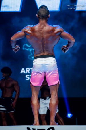 MEN'S PHYSIQUE 174
